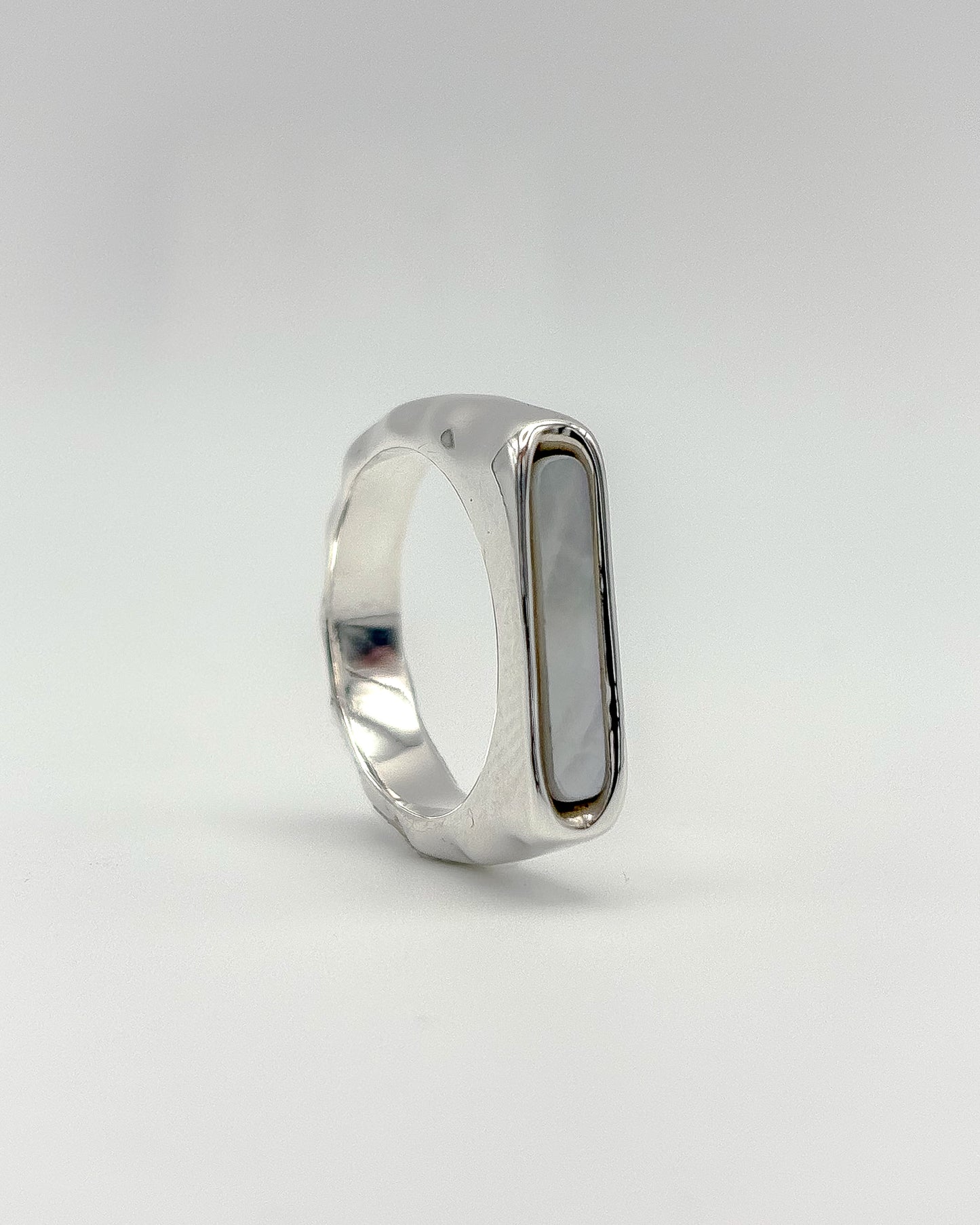 Mother of Pearl Wave Ring